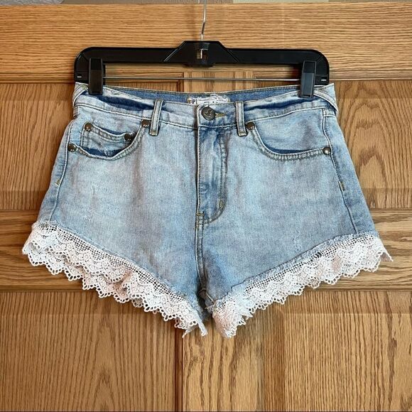 FREE PEOPLE Lace Trim Hi Rise Shorts - Picture 2 of 10